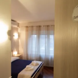 Aurelio Deluxe , Roma Itália